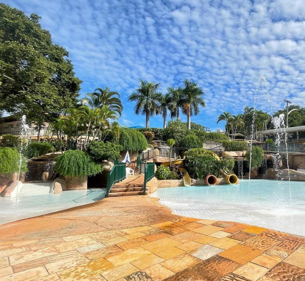 كلدس نوفاس Diroma Resort Internacional Incluso 1 Acesso Ao Acqua Park Vulcao المظهر الخارجي الصورة
